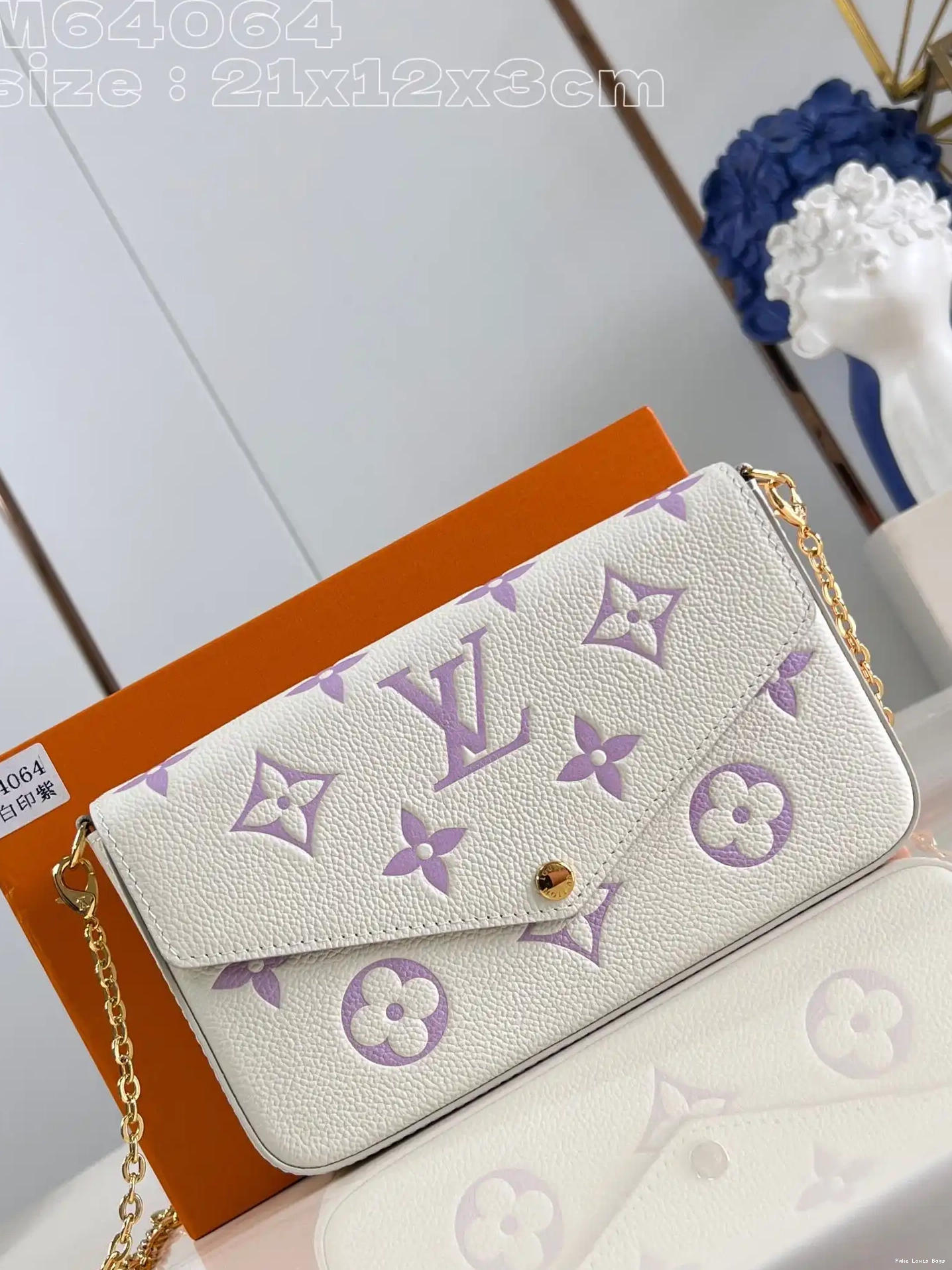 Fake Louis Bags LOUIS FÉLICIE POCHETTE VUITTON 0626